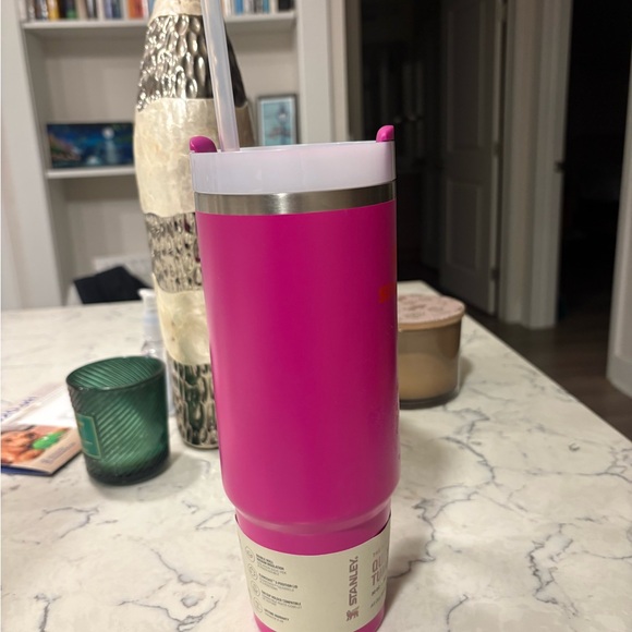 NWT Stanley Bright Pink Quencher Tumbler with Handle 🩷🧡 - Picture 5 of 6